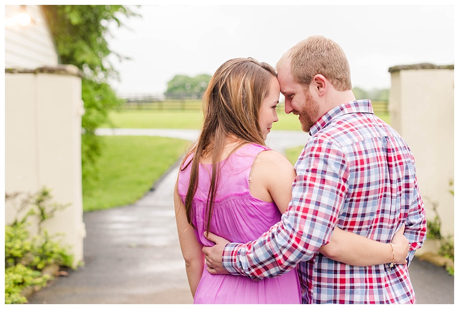 middleburg-va-engagement-photos-with-a-horse__0564