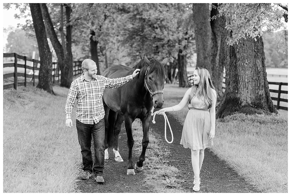 middleburg-va-engagement-photos-with-a-horse__0575