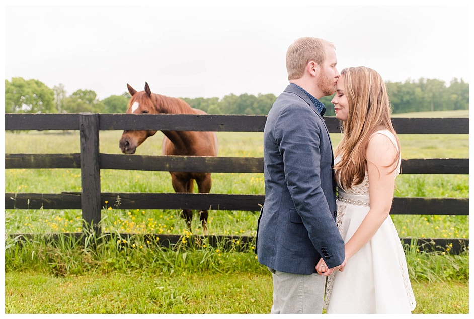 middleburg-va-engagement-photos-with-a-horse__0588