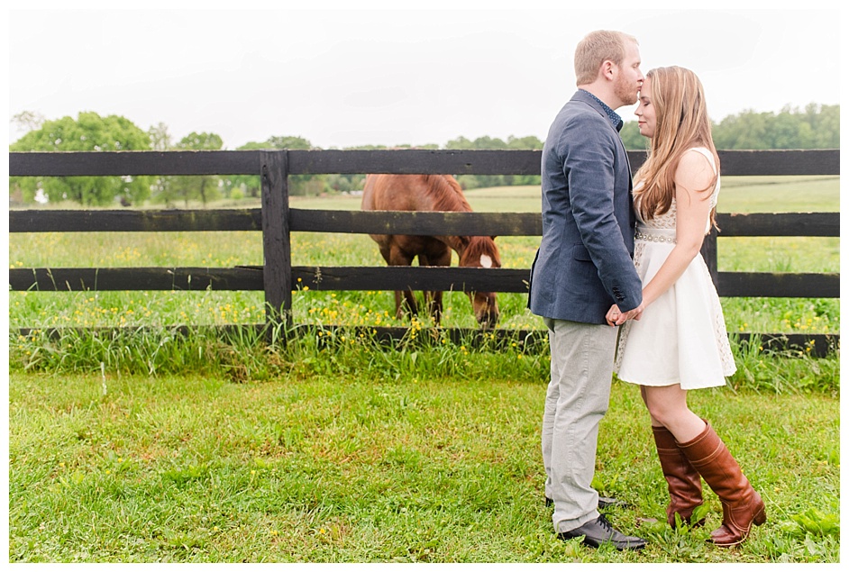 middleburg-va-engagement-photos-with-a-horse__0591