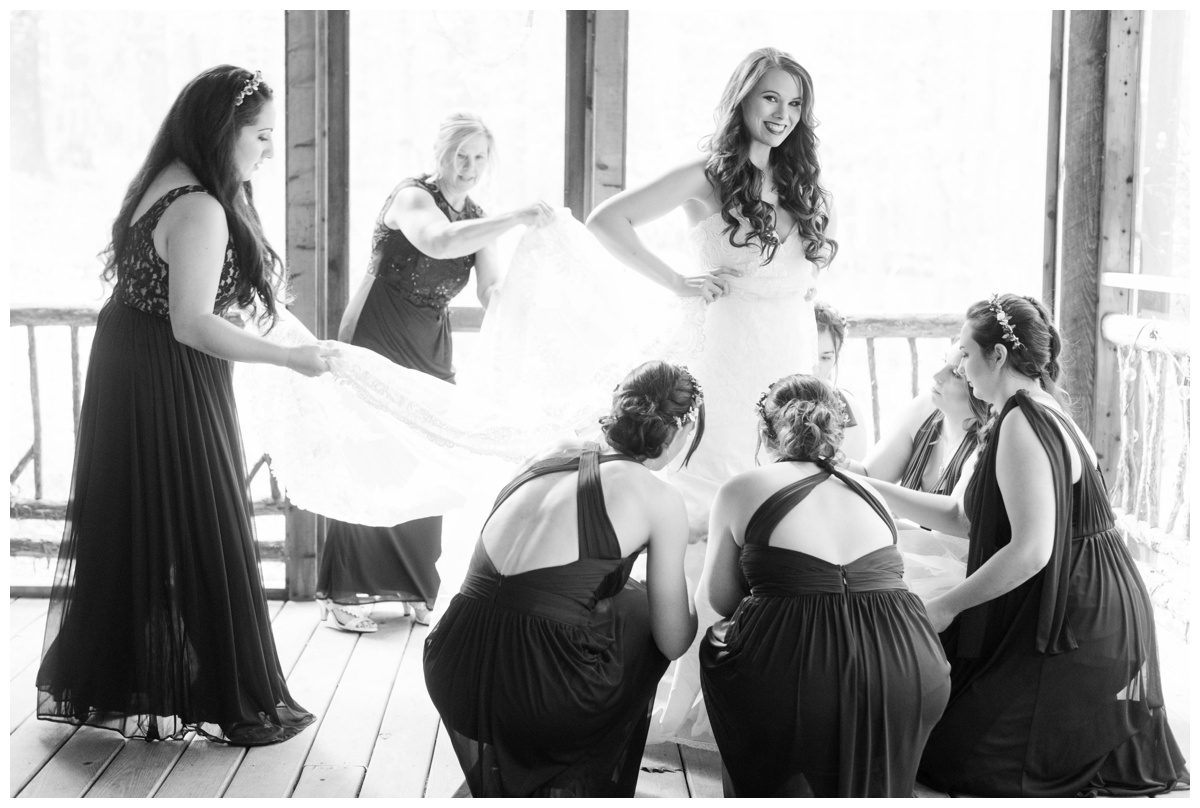 Whimsical Woodland Fall Wedding at mountain memories at thorpewood in thurmont maryland in october by sarah & dave photography richmond wedding photographer deep dark purple bridesmaid dress inspiration mother of the bride and bridesmaid helping bride get ready getting ready photo inspiration