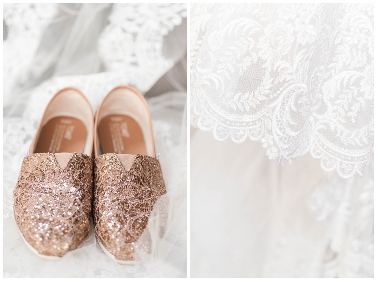 Whimsical Woodland Fall Wedding at mountain memories at thorpewood in thurmont maryland in october by sarah & dave photography richmond wedding photographer toms gold sequin classic glimmer gold slip on gold glitter toms wedding shoe with veil wedding dress photo inspiration