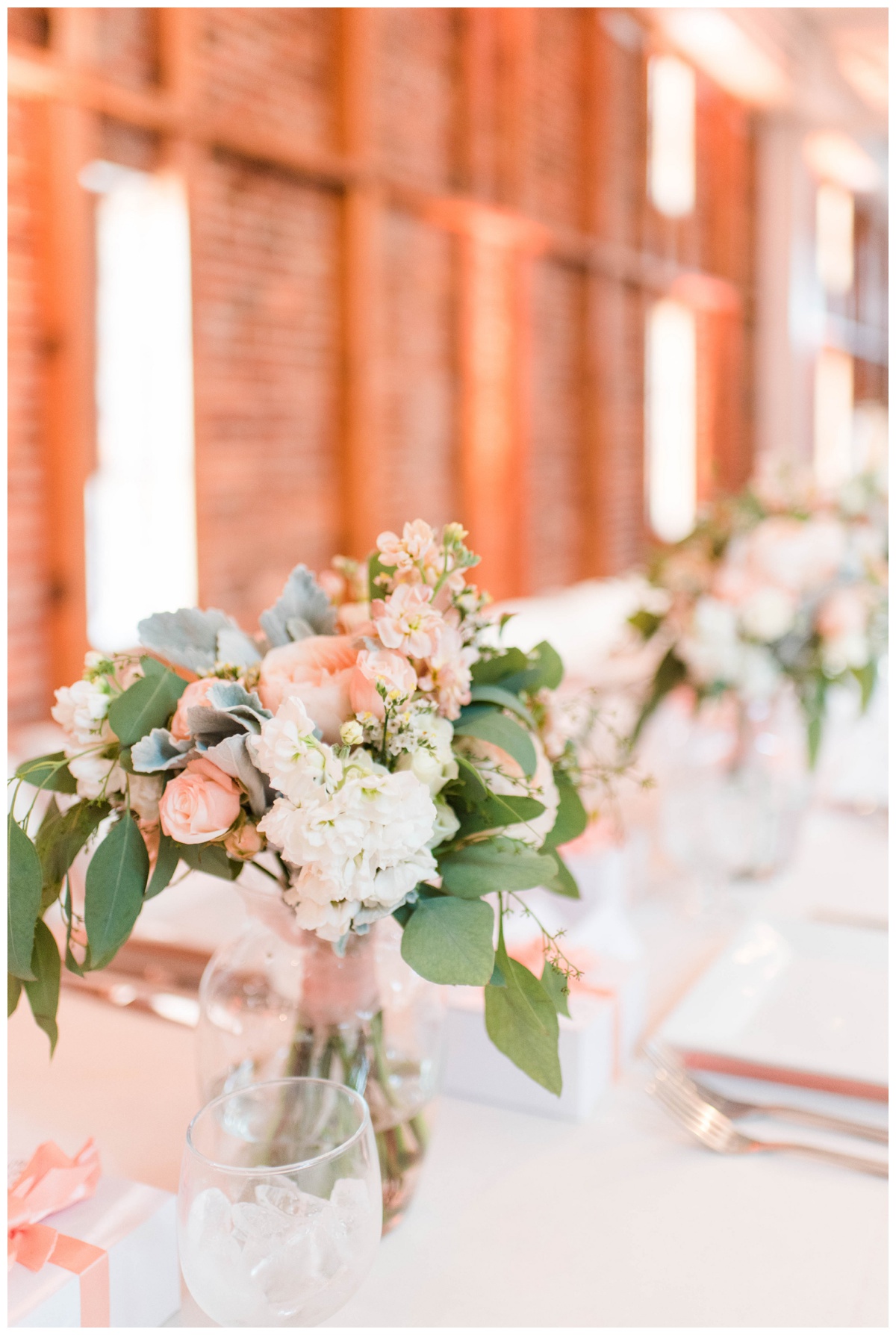 american visionary art museum wedding in baltimore maryland by richmond wedding photographer sarah & dave photography pink coral peach wedding colors summer pink coral peach and white wedding colors table setting design decoration inspiration