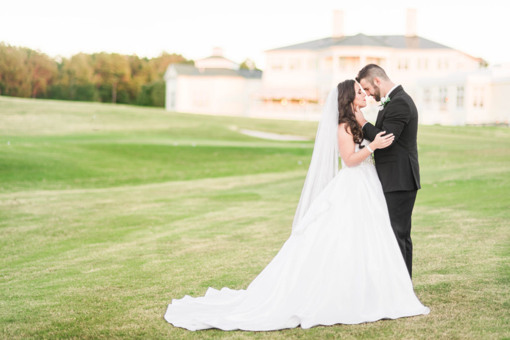 ace your wedding day photos wedding photography tips for couples by sarah & dave photography richmond dc annapolis charlottesville wedding photographers bride and groom at the golf club at independence