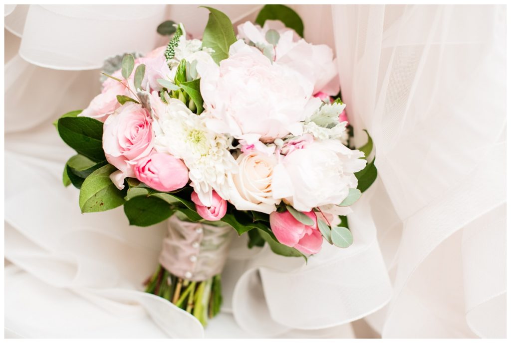 pink and white wedding flowers inspiration. rva photographer.