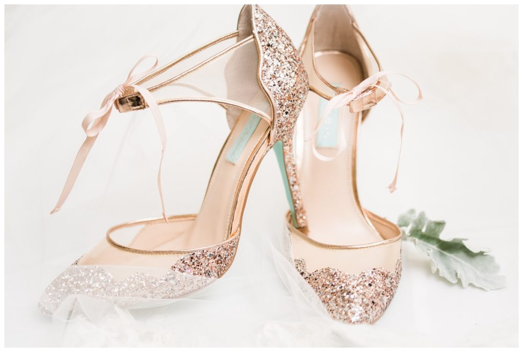 pink and glitter sparkle close toed shoes with heels and blue teal light blue robbins egg color brand label inside and gold scalloped trim shoes
