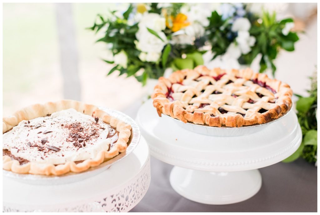 pies instead of wedding cake - GENIUS