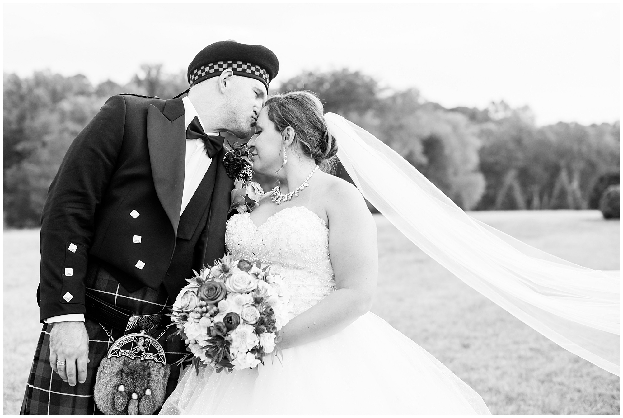 photo of bride and groom at dover hall. fall wedding in rva in september. 
