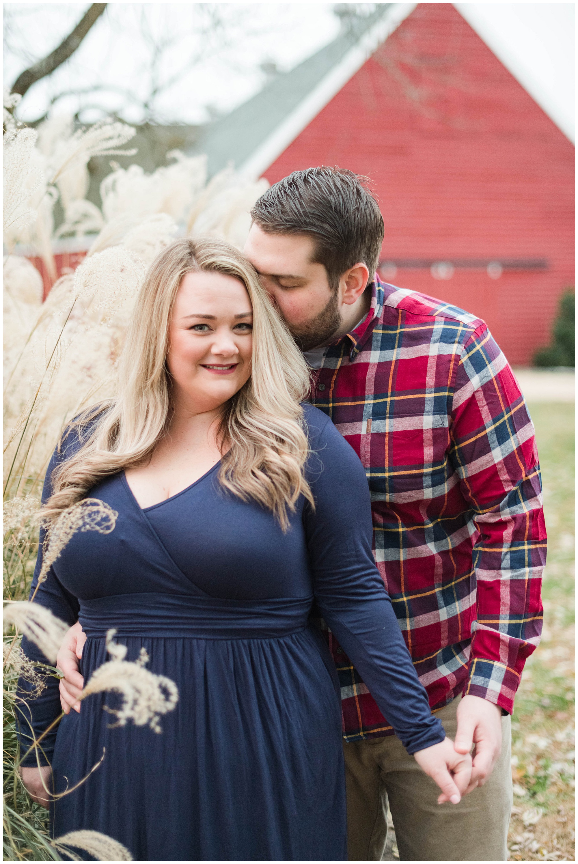 hollyfield manor engagement photos in manquin virginia. in the fall. in november. by rva wedding photographer, sarah & dave photography