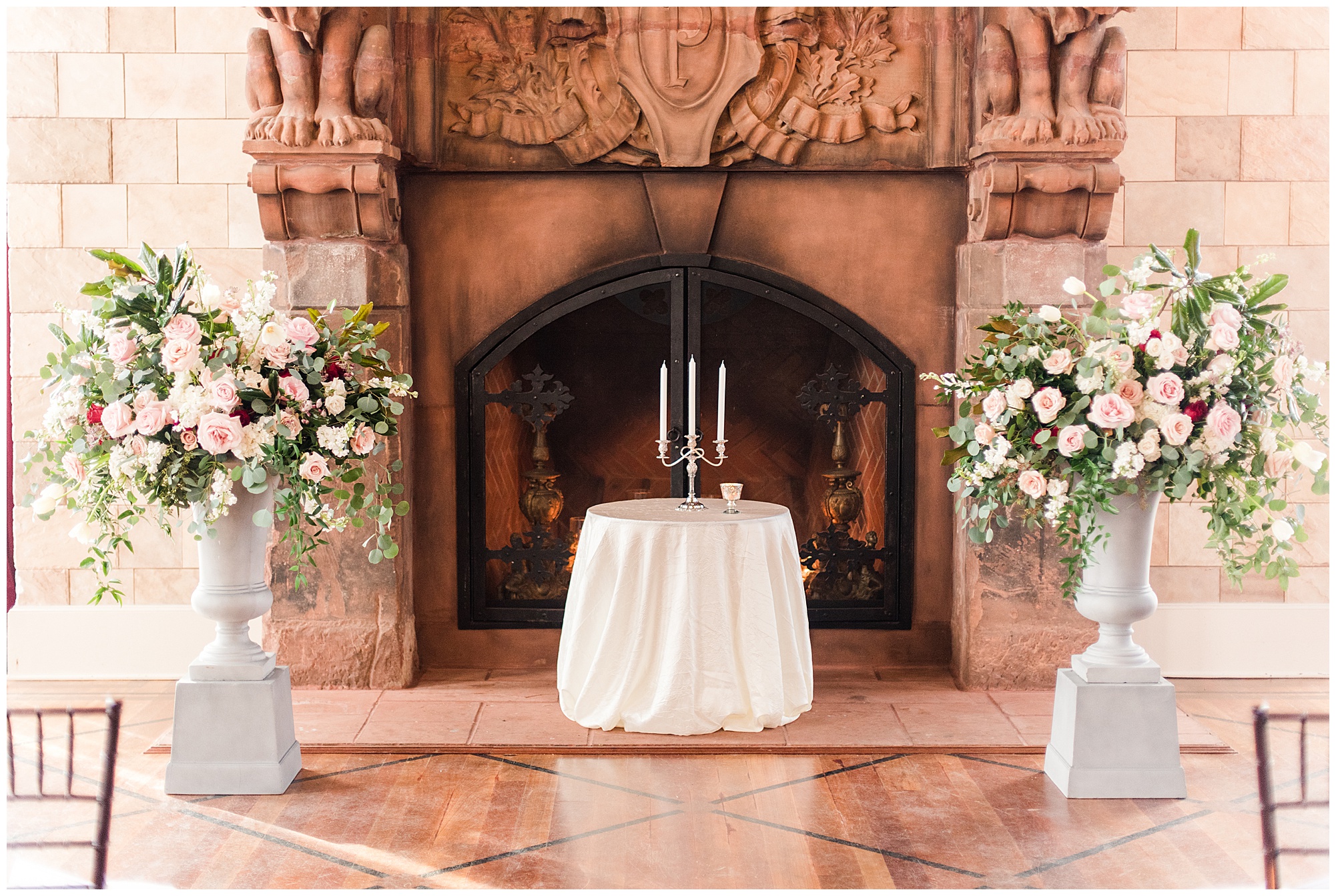 romantic dover hall wedding in january. by richmond rva wedding photographer, sarah & dave photography. classic wedding theme. fairytale inspired. disney inspired at dover hall estate.