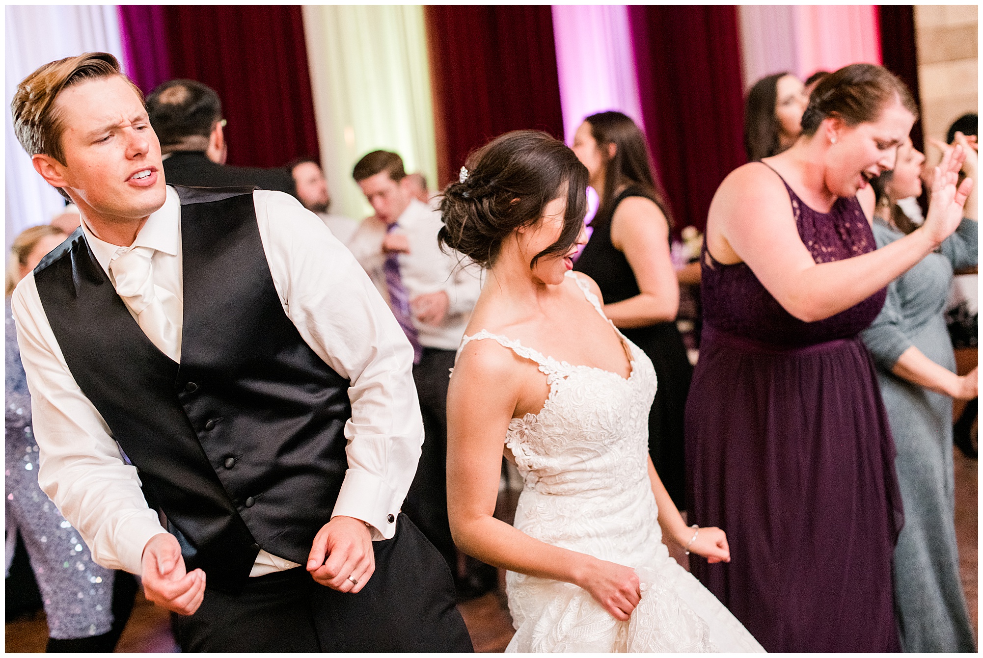 people dancing at dover hall wedding reception. by rva wedding photographer, sarah & dave photography.